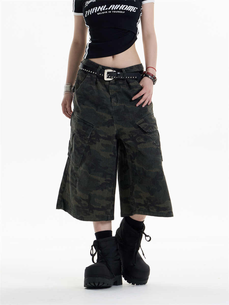 URBAN CARGO SHORTS WITH BELT