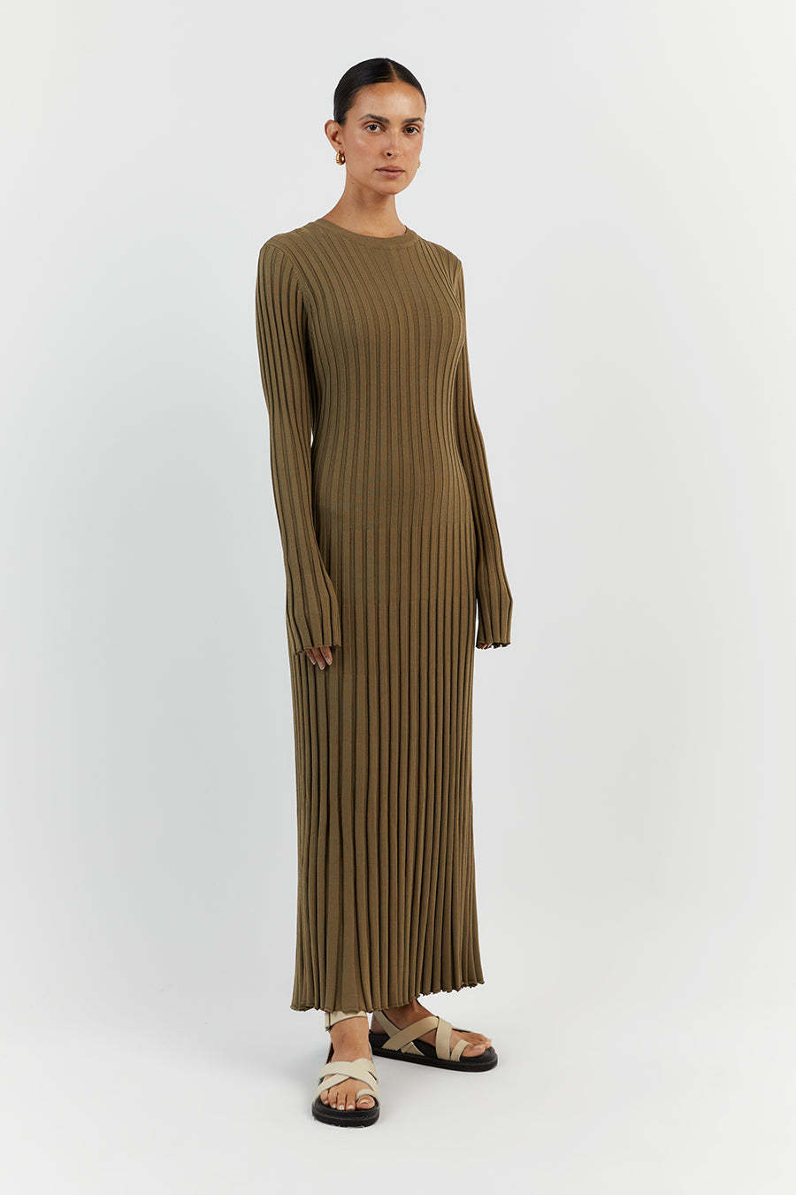 RIBBED KNIT MAXI DRESS